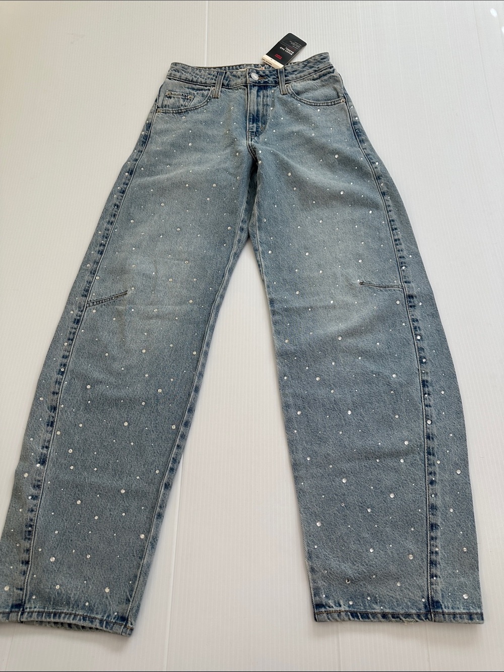 Levi's NWT Baggy Dad Barrel Jeans with Crystal Embellishment Dazzle Me, 25 x 32